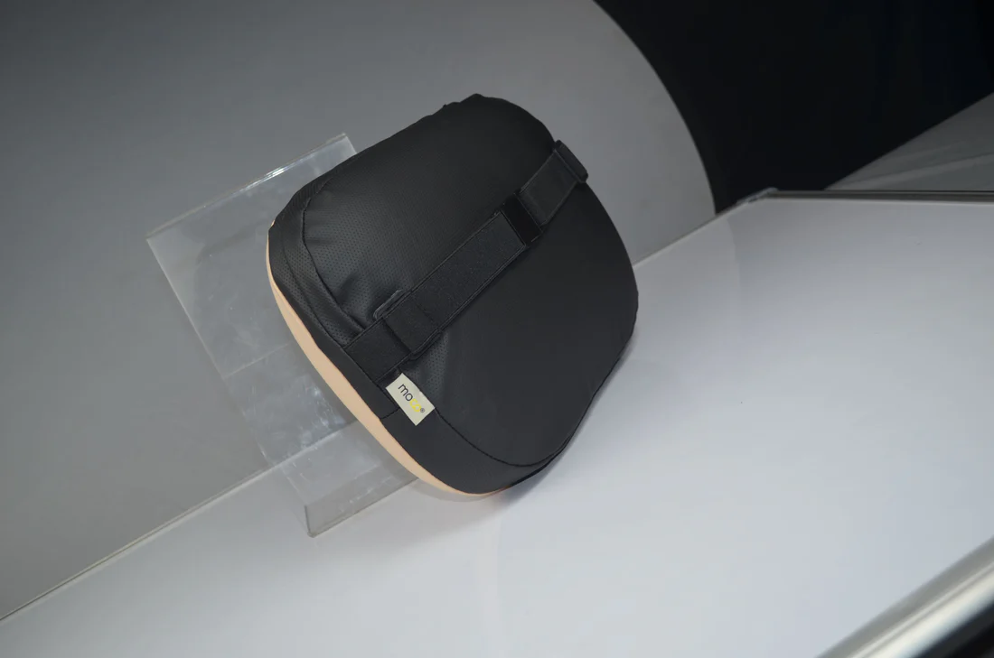 MOCO Leatherette Memory Neck Cushion (3X Comfort) - Image 8