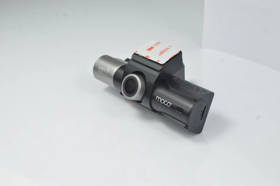 MOCO DC-03 Triple-Camera Dashcam 4K (2K+1K+1K) Wifi With Mobile App Control - Image 3